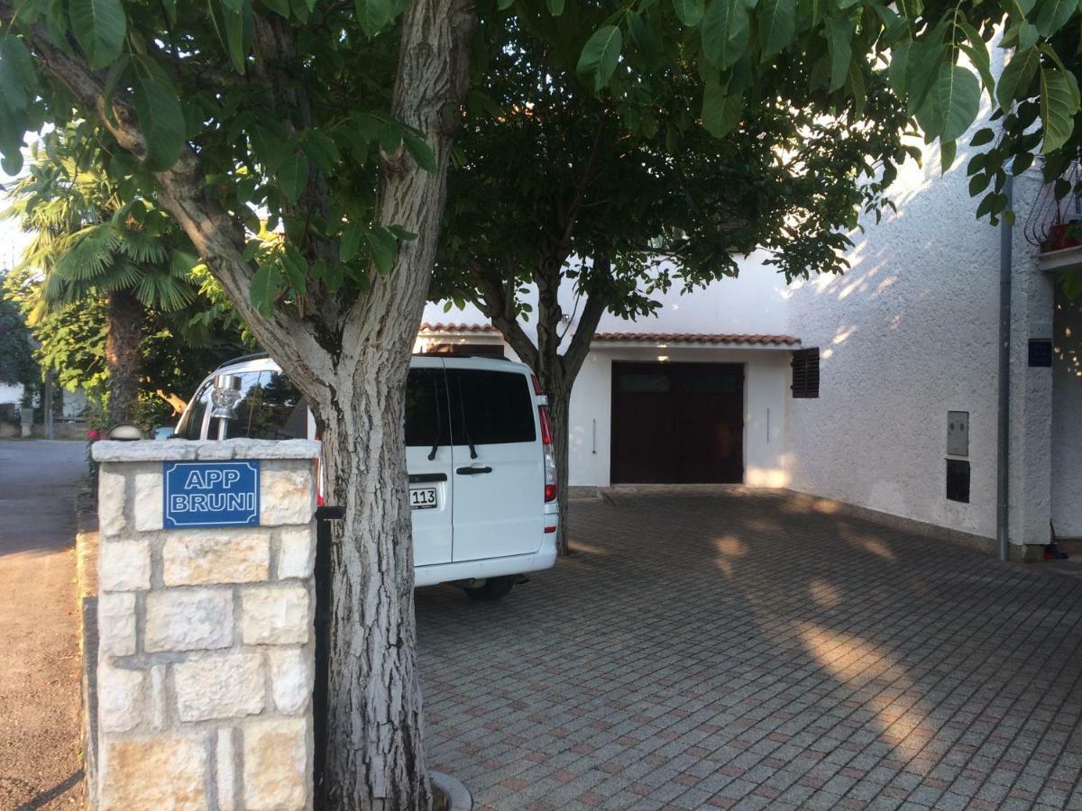 Apartman Bruni *